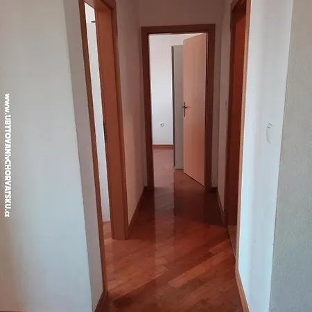 Simonovic 아파트 *