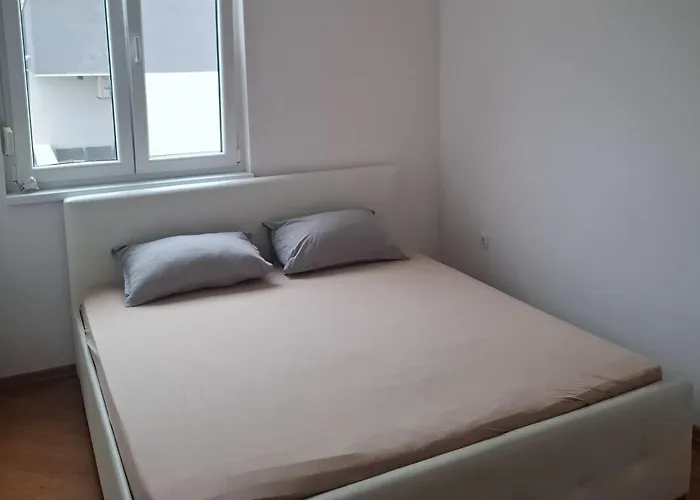 Simonovic * ヴォディツェ